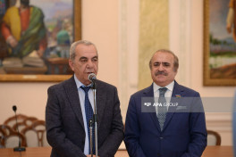 “Azərbaycan musiqi alətlərinin tacı tar” kitabı təqdim edilib - FOTO 