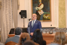 “Azərbaycan musiqi alətlərinin tacı tar” kitabı təqdim edilib - FOTO 