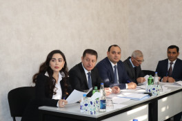Zaur Mikayılov Yevlaxda vətəndaşları qəbul edib