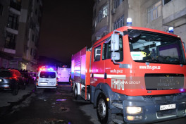 Bakıda çoxmərtəbəli binada yanğın söndürülüb - YENİLƏNİB-2  - VİDEO 