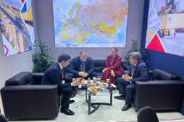 “TransLogistica Kazakhstan 2025” sərgisində Azərbaycanın tranzit potensialı təqdim olunub