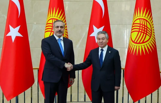 Türkiyə və Qırğızıstan XİN rəhbərləri görüşüblər