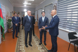 Firudin Qurbanov Qubada təhsil müəssisələrində olub