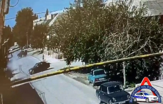 Gəncədə piyadaların vurulduğu yol qəzasının görüntüsü yayılıb - VİDEO 
