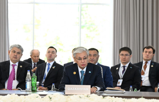 Tokayev: Biz Trans-Qazaxıstan dəmir yolu layihəsi üzərində də çalışacağıq