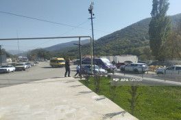 Növbəti köç karvanı Ağdərənin Vəngli kəndinə çatıb, açarlar təqdim olunub - FOTO  - YENİLƏNİB-1 