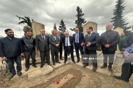 Şair Əlisəmid Kür Salyanda dəfn edilib - YENİLƏNİB 