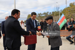 Növbəti köç karvanı Xocalının Şuşakənd kəndinə çatıb, açarlar təqdim edilib - FOTO 