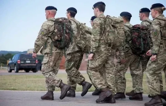 Britaniya dronlarla mübarizə üçün Moldovaya hərbi təlimçilər göndərəcək