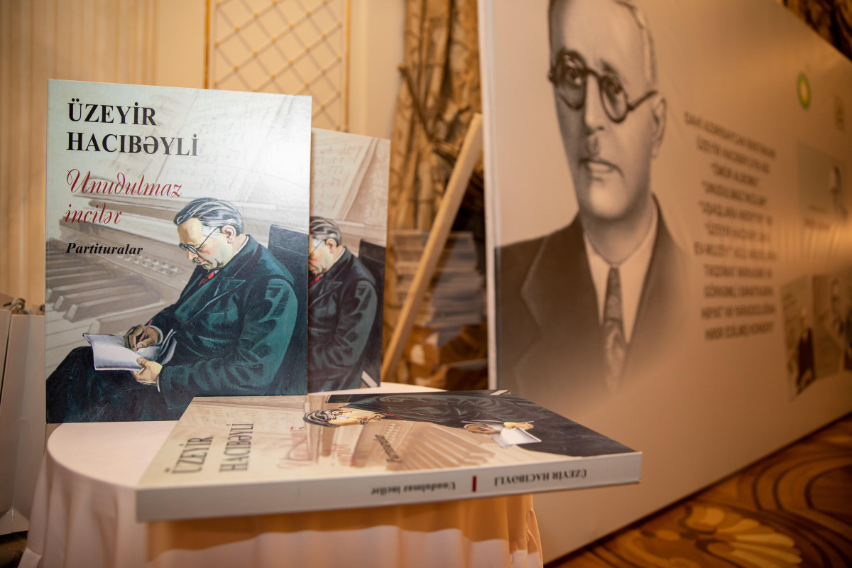 Üzeyir Hacıbəylinin xatirəsinə həsr olunmuş yeni nəşrlər təqdim edilib - FOTO 