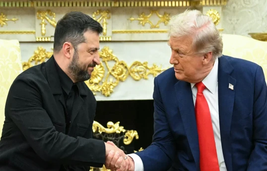 Zelenski Trampın mövcud mövqelərdə dayanmaq təklifi ilə razılaşıb