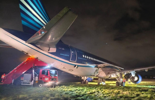 AZAL təyyarəsi Sankt-Peterburq hava limanına enməli olub, xəsarət alan yoxdur - YENİLƏNİB-1  - FOTO 