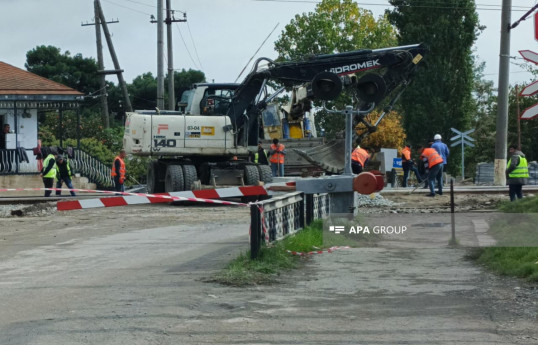 Xaçmazda avtomobildə doğulan körpə ölüb - YENİLƏNİB 