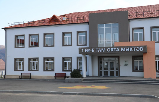 Xocalı məktəbinin məzunlarının ilk görüşü keçirilib