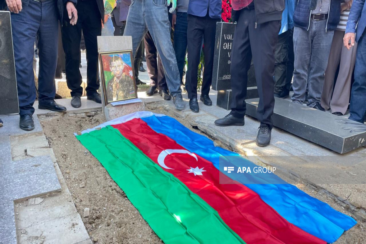 I Qarabağ müharibəsində itkin düşən Lətif Şahhüseynovun qalıqları Sumqayıtda dəfn edilib- FOTO 