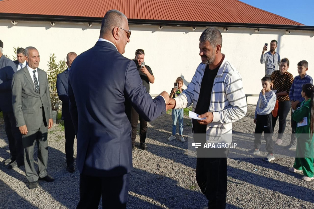 Xocavəndin Sos kəndinə köçən sakinlərə evlərin açarları təqdim edilib - FOTO  - YENİLƏNİB 