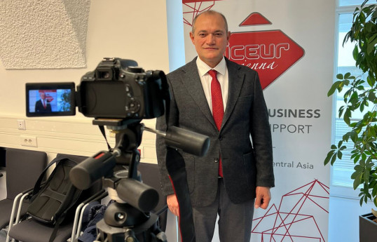 Razi Nurullayev,  Milli Cəbhə Partiyasının sədri, deputat