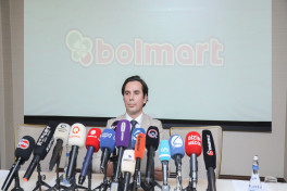 “Bolmart”ın rəhbəri: Mağazalarımız əvvəlki qaydada fəaliyyət göstərir