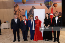 Bakıda Türkiyə Cümhuriyyətinin yaranmasının 102-ci ildönümünə həsr olunmuş təntənəli mərasim keçirilir - FOTO 