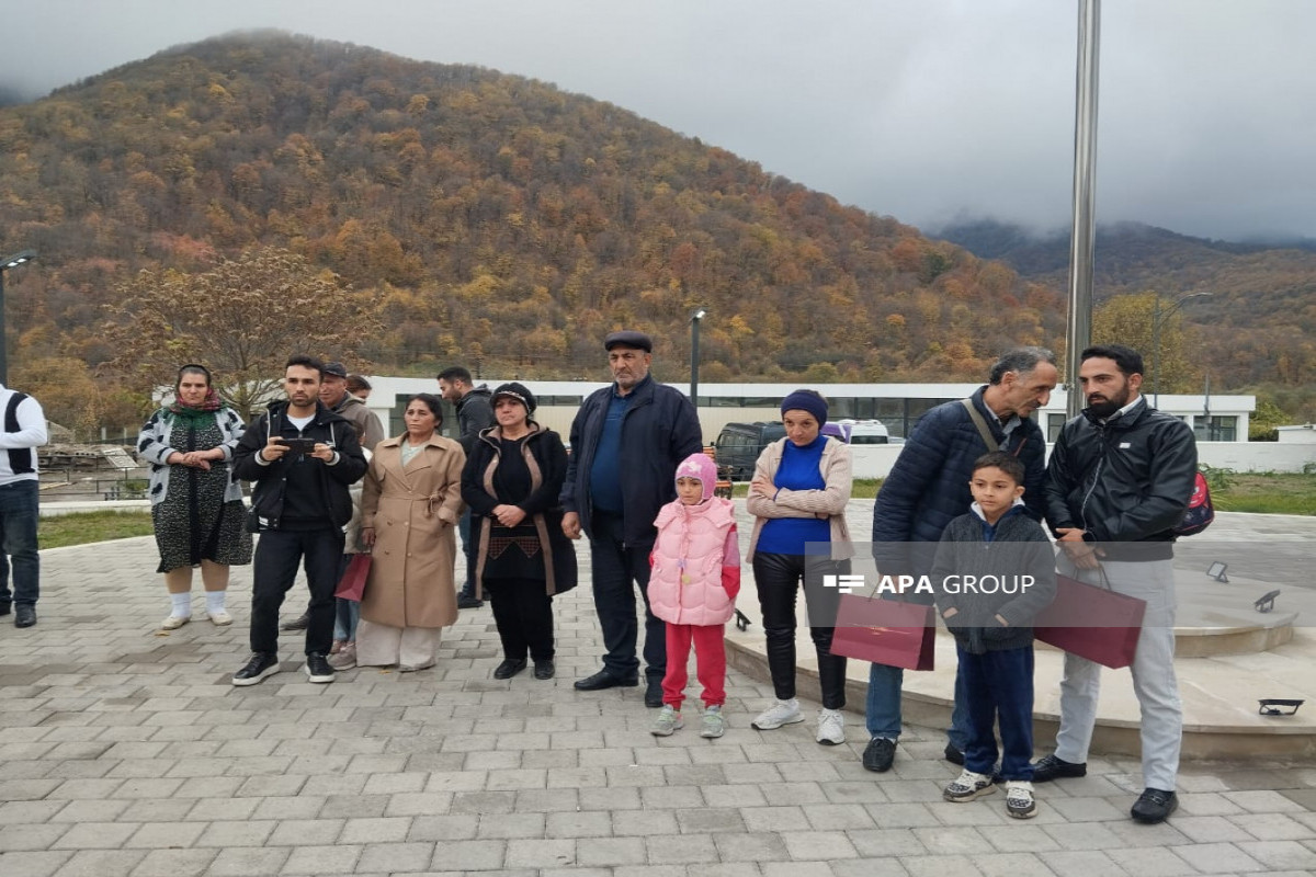 Növbəti köç karvanı Ağdərənin Vəngli kəndinə çatıb - YENİLƏNİB  - FOTO 