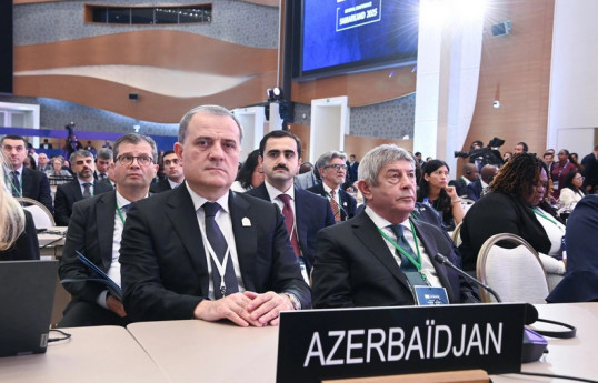 Ceyhun Bayramov YUNESKO Baş Konfransının 43-cü sessiyasının açılış mərasimində iştirak edib