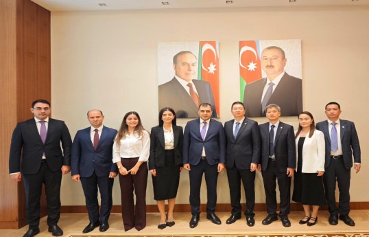 Neft Fondu və “CEEC International” əməkdaşlıq imkanlarını müzakirə ediblər