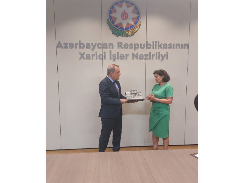 Fransa səfiri Azərbaycanı tərk edib