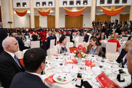 Prezident və birinci xanım Pekində ziyafətdə iştirak edib - VİDEO 