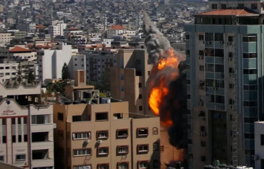 İsrail ordusu Qəzzada HAMAS-ın hücum üçün istifadə etdiyi binaya zərbə endirib - VİDEO 