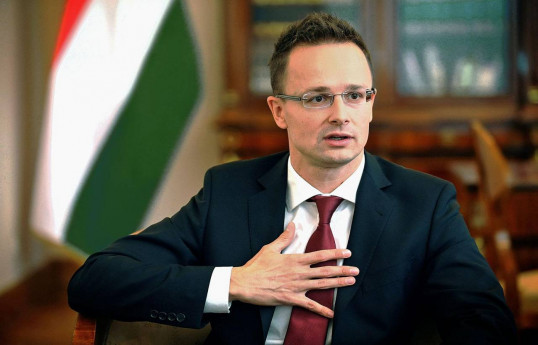 Macarıstanın xarici işlər və xarici iqtisadi əlaqələr naziri Peter Siyarto