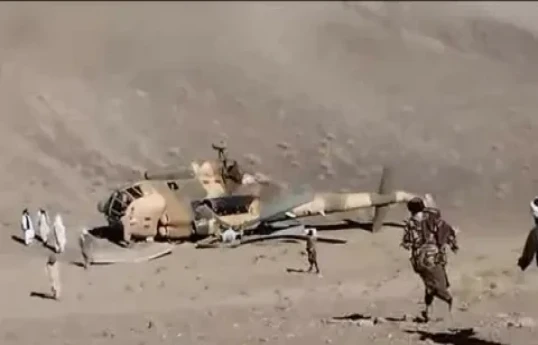 Əfqanıstanda göyərtəsində nazir və qubernator olan helikopter qəzaya uğrayıb
