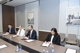 Ceyhun Bayramov ABŞ Dövlət Departamentinin rəsmisi ilə görüşüb