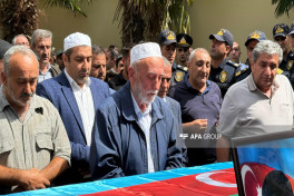 Birinci Qarabağ müharibəsində itkin düşən Ayaz Zərbəliyevin qalıqları Göyçayda dəfn olunub - FOTO 