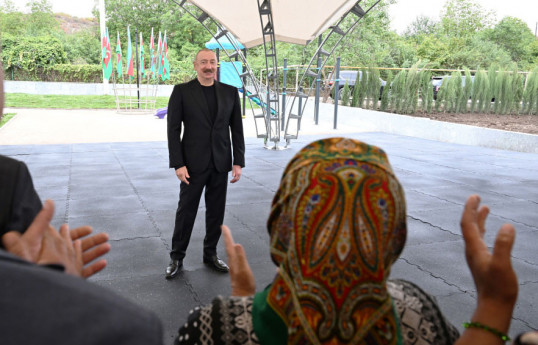 Prezident İlham Əliyev: Uzun illər köçkün həyatı yaşamış insanlar ən gözəl şəraitə layiqdirlər