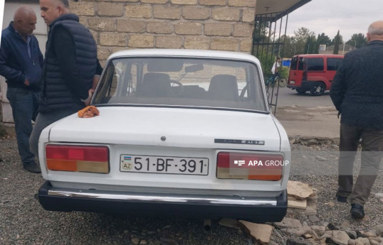 Samuxda avtomobil mağazaya çırpılıb, 4 nəfər xəsarət alıb