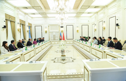 Azərbaycan və Çin parlamentləri arasında əməkdaşlığa dair müzakirə aparılıb