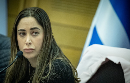 Polis korrupsiyada ittiham olunan israilli nazirin ofisinə basqın edib