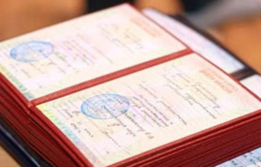 Agentlik sədri saxta diplomlarla bağlı məsələyə münasibət bildirib