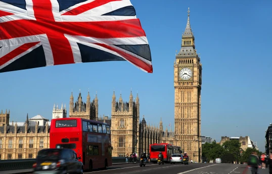 KİV: Britaniya Hindistana qarşı ikinci dərəcəli sanksiyaların tətbiqinə tərəddüd edir