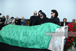 Xalq artisti Hacı Murad Yagizarov II Fəxri xiyabanda dəfn edilib - FOTO  - YENİLƏNİB-1 