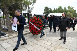 Xalq artisti Hacı Murad Yagizarov II Fəxri xiyabanda dəfn edilib - FOTO  - YENİLƏNİB-1 