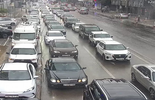 Bakıda bu yollarda sıxlıq var - SİYAHI 