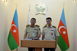 Banqladeş generalının rəhbərlik etdiyi heyət Azərbaycana gəlib - VİDEO 
