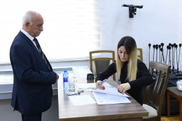 Dövlət Komitəsi yanında İctimai Şuraya seçkilər keçirilib