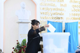 Dövlət Komitəsi yanında İctimai Şuraya seçkilər keçirilib