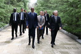 Ruanda Prezidenti Fəxri və Şəhidlər xiyabanlarını ziyarət edib  - YENİLƏNİB 