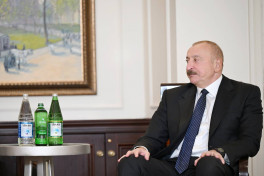 İlham Əliyev Nyu-Yorkda “Blackstone” şirkətinin prezidenti və baş əməliyyat direktoru Conatan Qrey ilə görüşüb