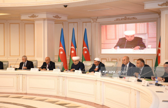 Allahşükür Paşazadə: Müxtəlif dinlərə mənsub şəhidlərin dəfnində fərq qoymadan iştirak etdik