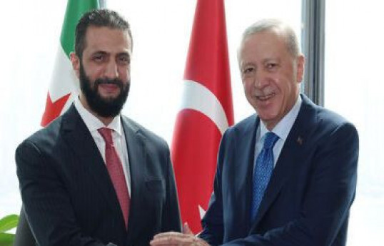 Ərdoğan Suriyanın prezidenti ilə görüşüb