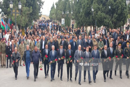 Gəncədə Anım Günü keçirilir - FOTO 